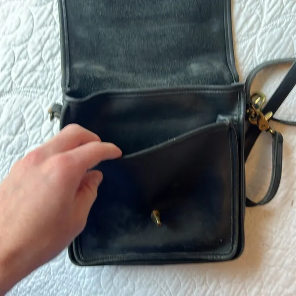 Vintage Coach Station Willis Glovetanned cowhide Leather. Made in 2005 No Box - Image 3