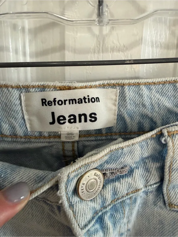 Reformation Straight Leg Light Wash Jeans Waist 25 - Image 3