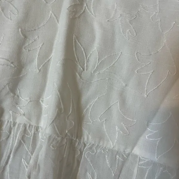 LOFT Tank Top. Size Medium - Image 2