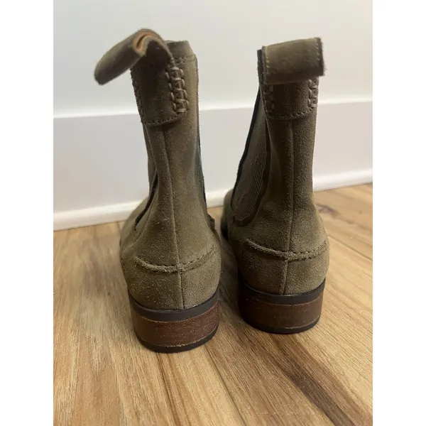 UGG Shoes Wm Size 7 Green Suede Chelsea Ankle Boots Block Heel 1095393 Gorpcore - Image 4