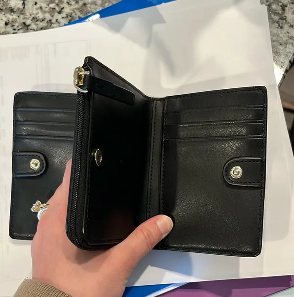Kate Spade Black Wallet Leather - Image 3
