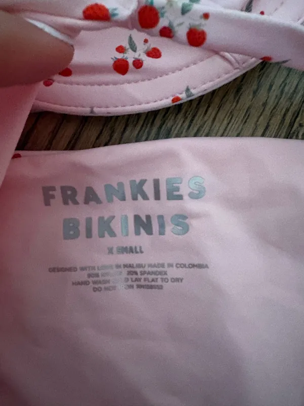 Bikinis Frankies Strawberry Bikini - Image 6