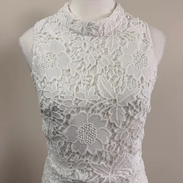 ASTR the Label White Floral Lace High Neck Sleeveless Sheath Dress Size Medium - Image 5