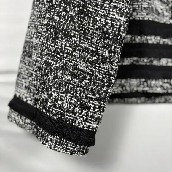 Karl Lagerfeld black/white Tweed‎ Suit Jacket Cropped work casual XL - Image 4