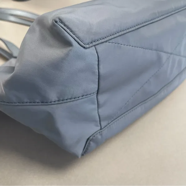 Marc Jacobs Nylon Wingman Tote in Grey - Preowned - Image 10