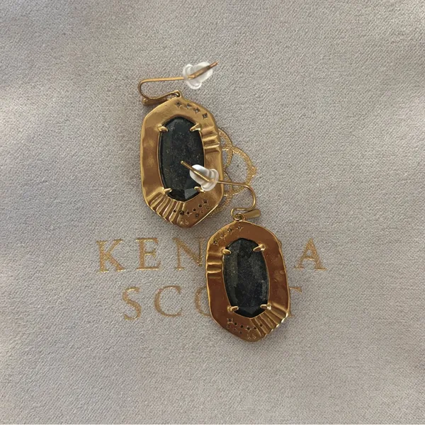 NWOT Kendra Scott Anna Vintage Gold Drop Earring In Black Pyrite - Image 5