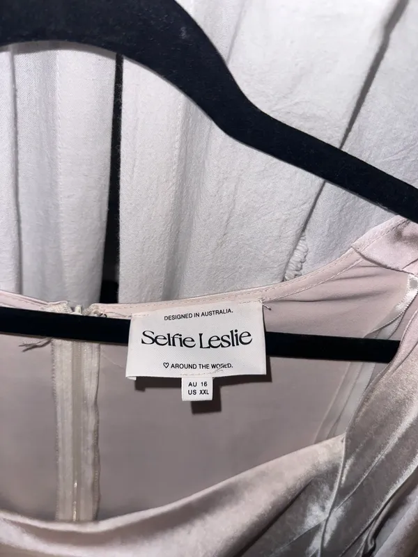 Selfie Leslie Dress - Image 4