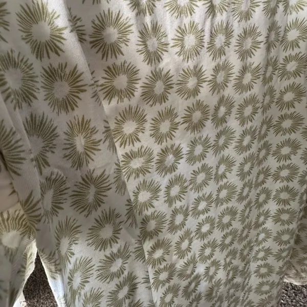 American Eagle Cream Floral Short Sleeve V-Neck Oversized Soft & Sexy Tee - Image 4
