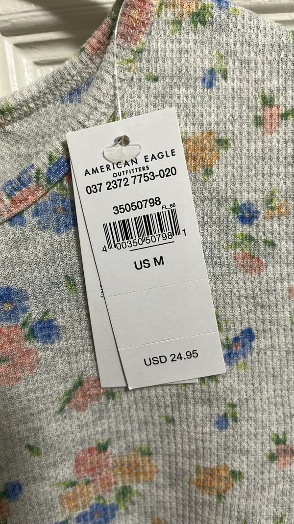 American Eagle Crop Top - Image 4