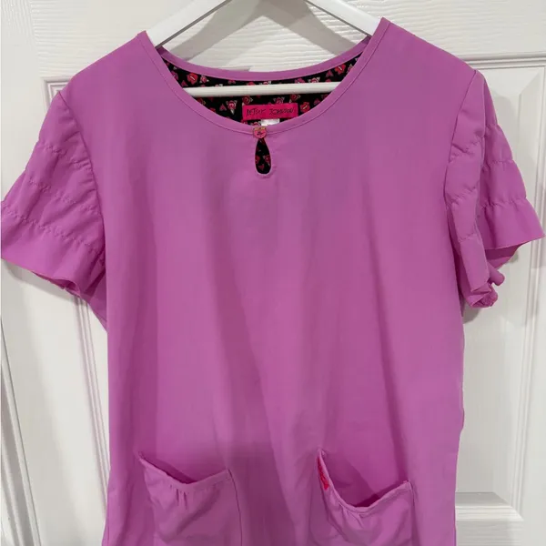 Vibrant Betsey Johnson Fuchsia Ruffle Sleeve Nursing Medical Scrub Top - Image 2