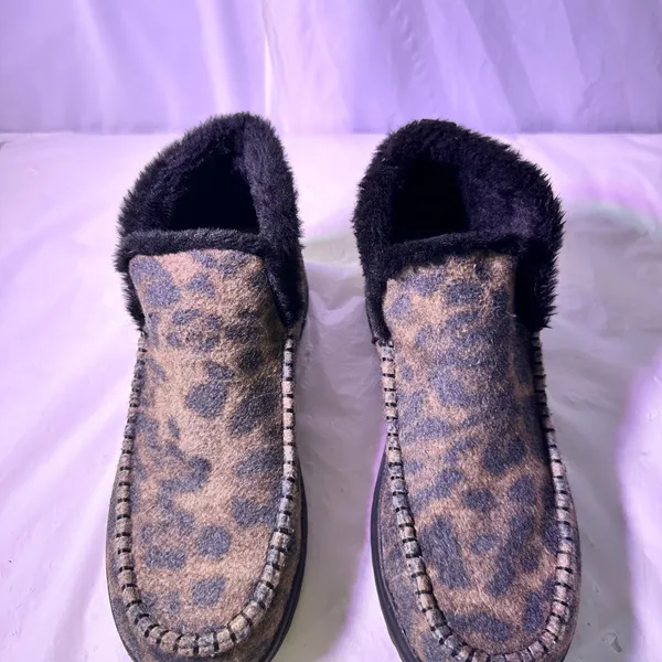 Hey Dude Leopard Print Slip-On Slipper in Brown and Black - Image 5
