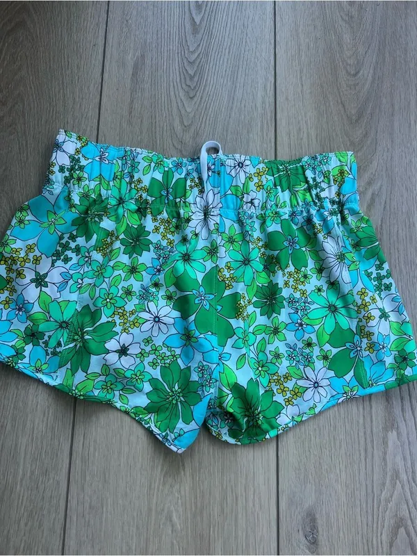 HURLEY AQUAS WILD BLOOM 2.5” BOARDSHORTS Women’s Floral Swim Short - Green Multi - Image 6