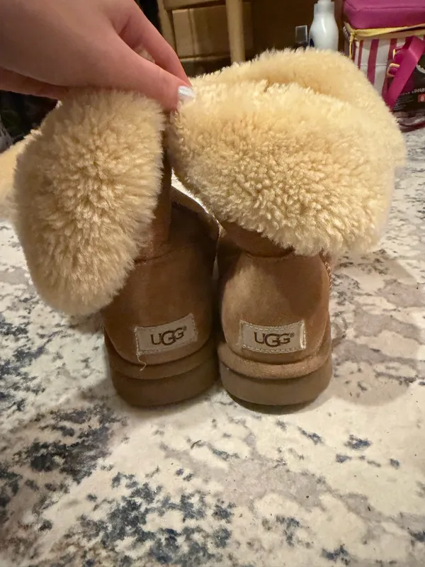 UGG Boots Women’s - Image 2