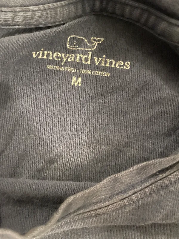 Vineyard Vines Holiday T-Shirt - Image 3
