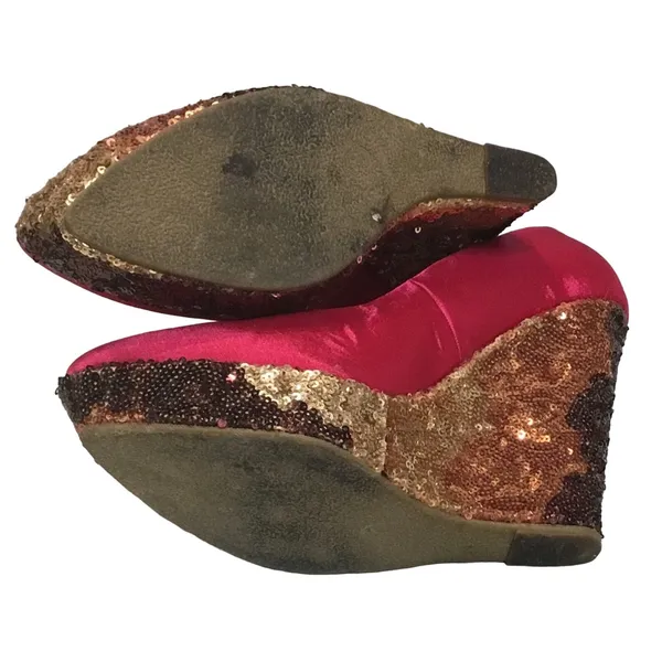Privileged Women's Bourbon Sequin Wedge Pump Color Fuchsia - Image 8