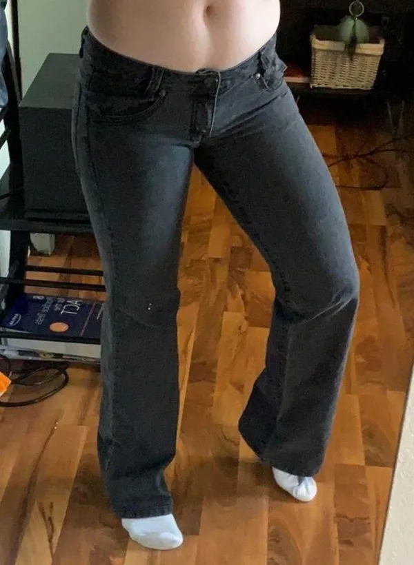 Faded black/gray jeans wide leg Size 8 - Image 4