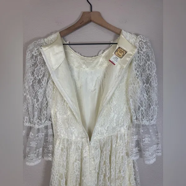 Gunne Sax by Jessica McClintock Vintage 1970’s Ivory Lace Wedding Dress size 7 - Image 11