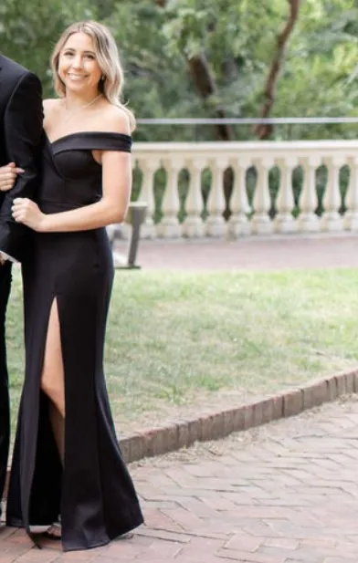 Showpo Black Dress - Image 3