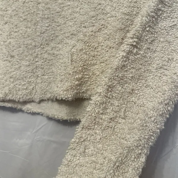 Free People‎ Size Large Beige Ivory Oversized Boucle Sweater V Neck Long Sleeve - Image 3