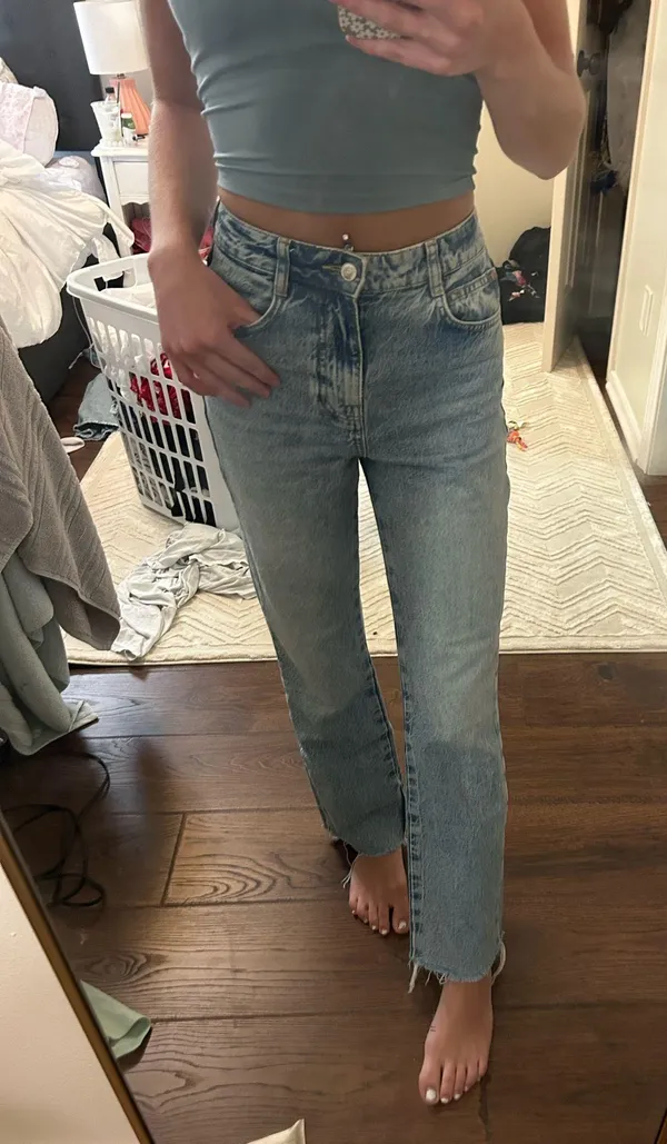 ZARA Jeans High-Rise Straight Leg Distressed - Image 5