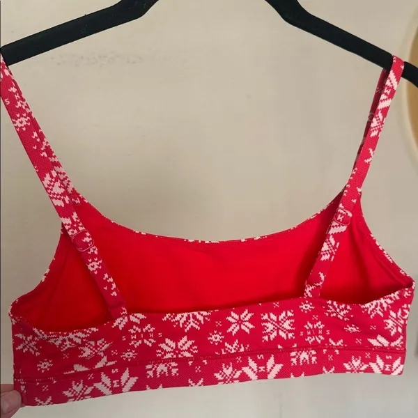 Skims Fits Everybody Scoop Neck Bralette Red White Snowflake Large NWOT - Image 4