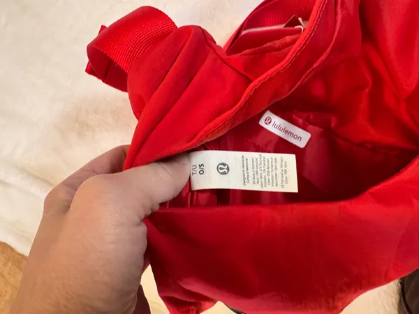 Curved Crossbody Bag Lululemon - Image 6