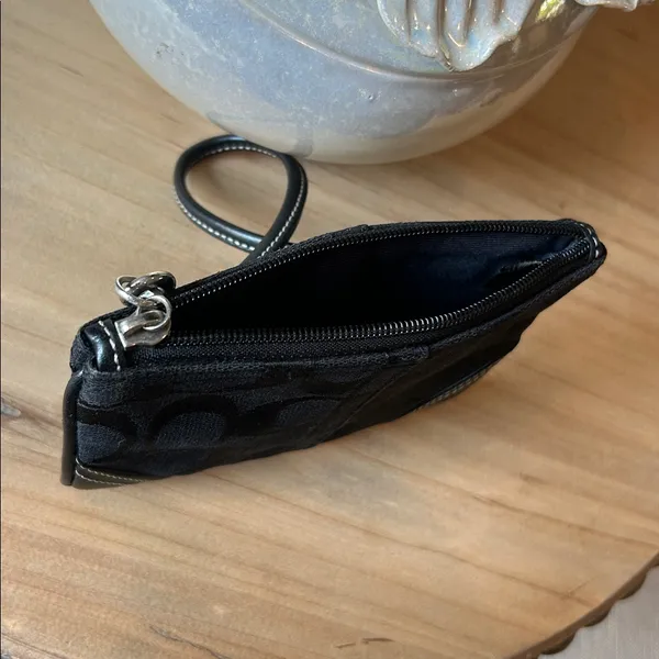 Coach Vintage Authentic Classic Black Logo Canvas Wristlet - Image 4