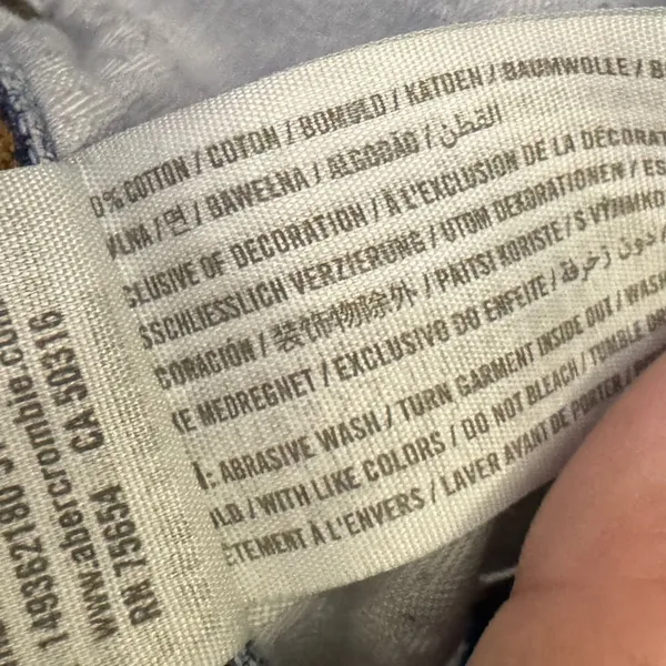 Abercrombie and Fitch Annie High Rise Shorts 25/0 - Image 3