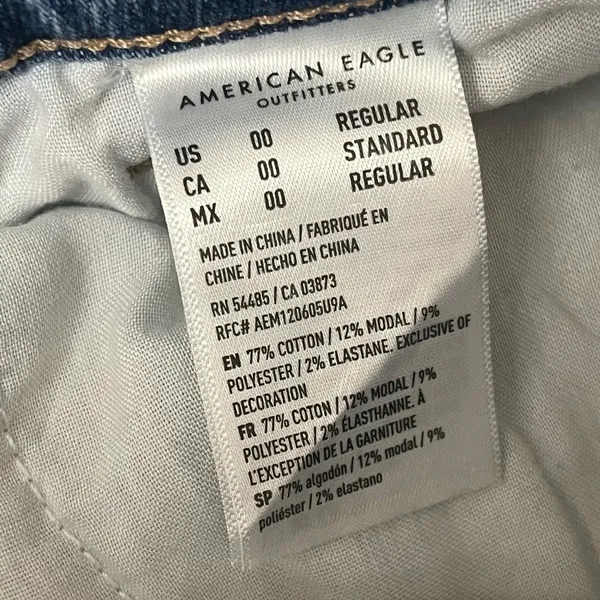 American Eagle Strigid Ripped Mom Jean Straight Leg Distressed High Rise Festival Womens 00R - Image 7