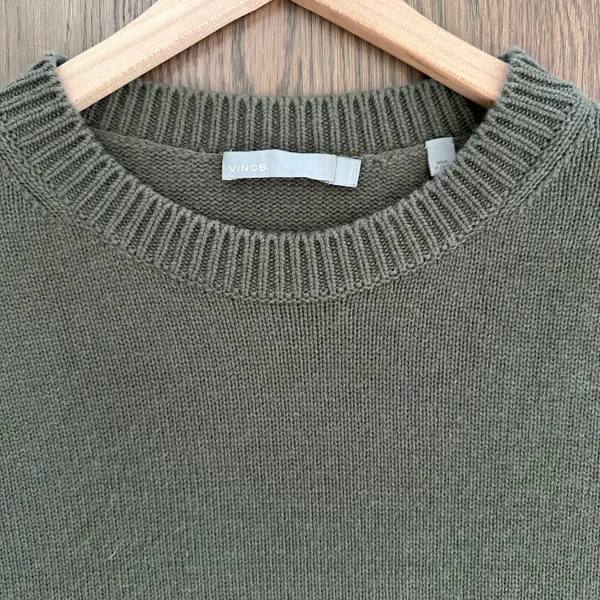 Vince 100% Cashmere Crew Neck Side Tie Long Sleeve Relaxed Fit Sweater Olive XS - Image 4