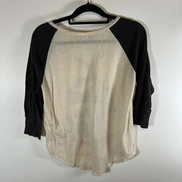 Junk Food Detroit Lions Women Small Raglan 3/4 Sleeve Graphic Tee Cream Charcoal - Image 7