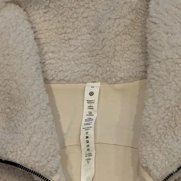 lululemon athletica Cream Teddy Jacket - Image 4