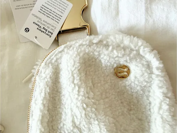 NWT • Lululemon Sherpa Everywhere Belt Bag - Image 3