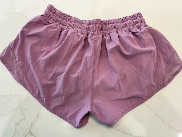 Lululemon 2.5" Hotty Hot Low Rise - Image 3