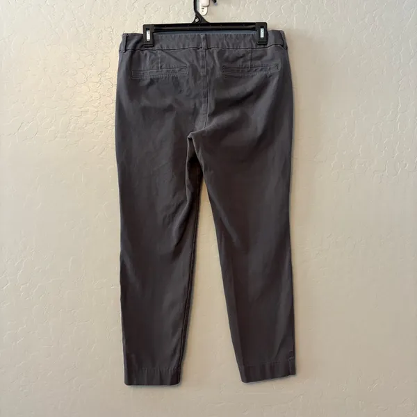 Old Navy Pixie pants in dark gray size 10 regular - Image 9