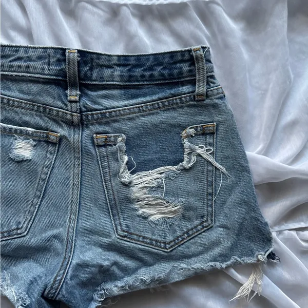 Abercrombie & Fitch Annie High Rise Short - Image 15