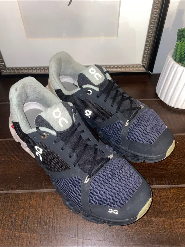 On Cloud Cloudflyer Running Shoes / Sneakers size 9 - Image 13