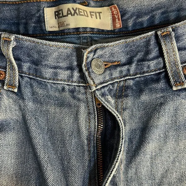Levi’s 550 Denim Relaxed Fit. Waist:36 ,Inseam: 27 inches - Image 11