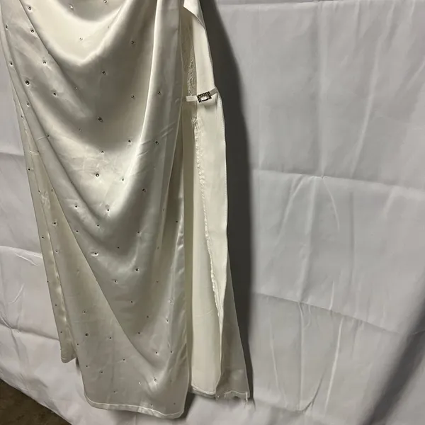 Women's Rhinestone Cream Lace Halter Maxi Dress Size Small - Image 12