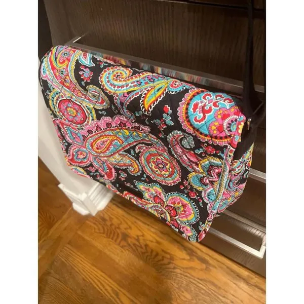 Vera Bradley On The Go Crossbody Messenger Tote‎ Parisian Paisley Laptop Tablet - Image 2