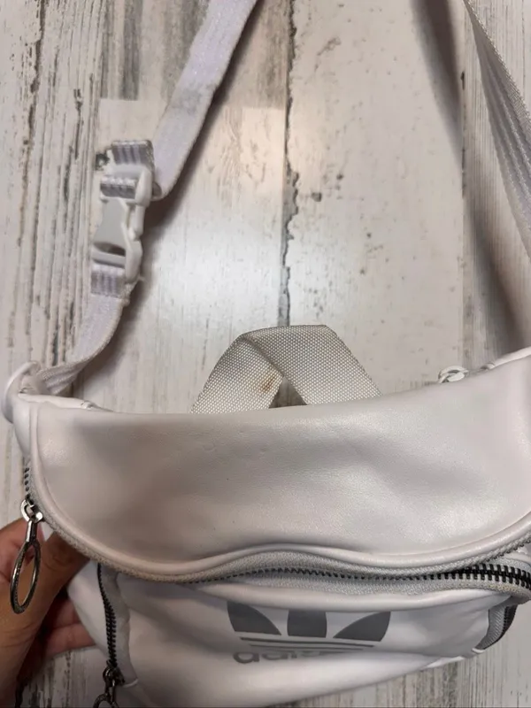 Adidas Originals White Leather Crossbody Bag Fannypack Sling Purse - Image 5