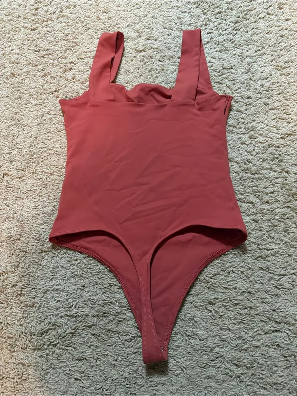 Abercrombie & Fitch Rose Orange Square-Neck Bodysuit - Image 3