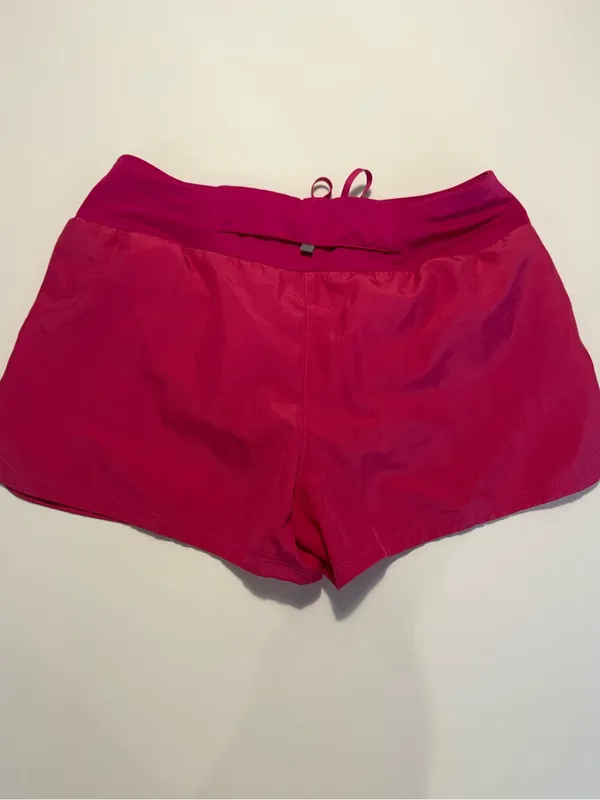 Nike Women's Hot Pink Athletic Shorts with Reflective Swoosh‎ Size S - Image 3