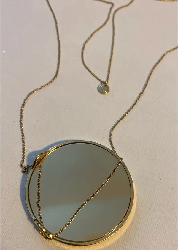 House of Harlow starburst pendant long gold tone necklace - Image 4