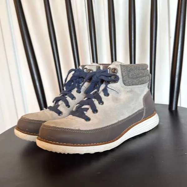 Cole Haan Grand Os waterproof hiking bootie size 6 - Image 4