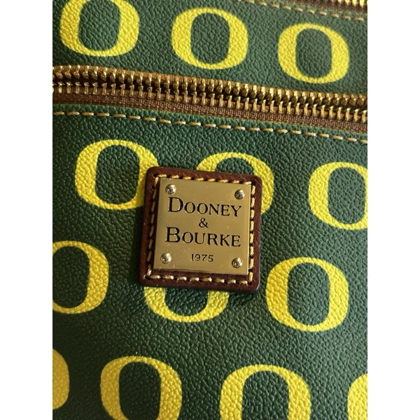 Dooney & Bourke Oregon Ducks College Print Crossbody Bag Logo Green/Yellow‎ Zip - Image 3