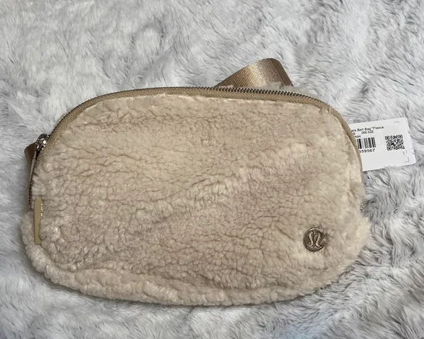 Lululemon Everywhere Fleece Belt Bag - Image 2