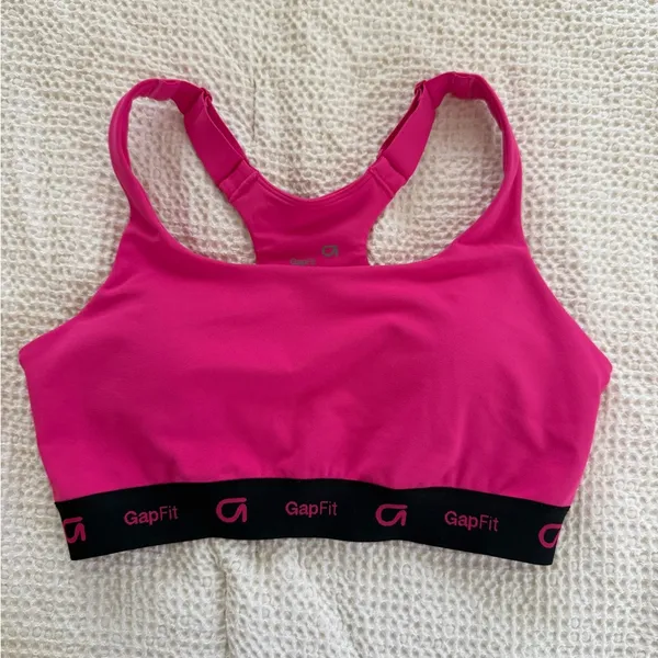 NWOT Gap Fit Sports Bra Medium - Image 3