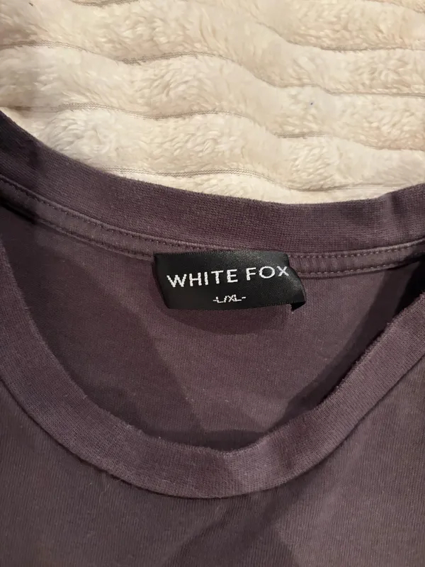 White fox t shirt  - Image 2