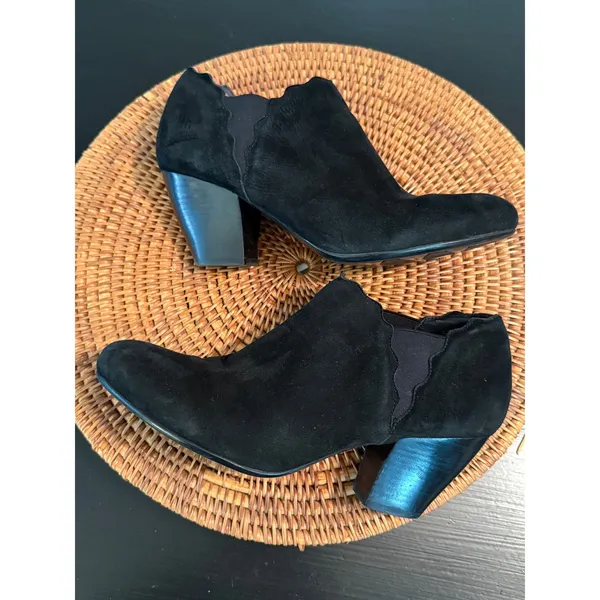 Van Eli Womens Black‎ Suede Scalloped Ankle Booties Block Heel Size 9W - Image 4